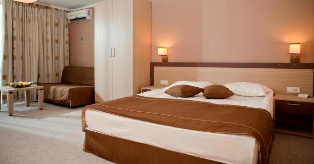 Dit-Evrika-Beach-Club-FAMILY-ROOM-2025-01
