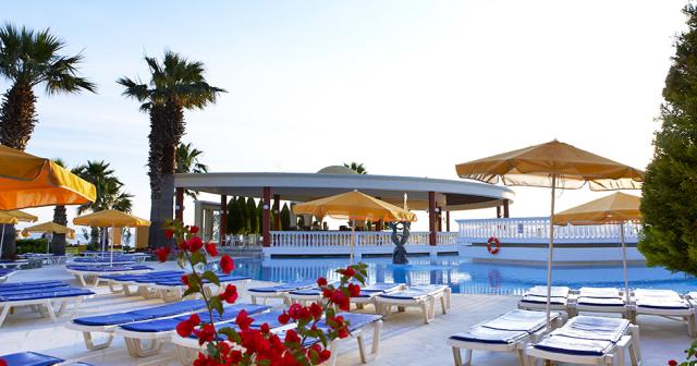 Sunshine-Rhodes-POOL