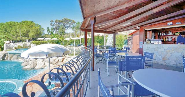 Scoglio-Del-Leone-POOL-BAR