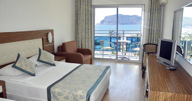 Blue-Diamond-Alya-ROOM