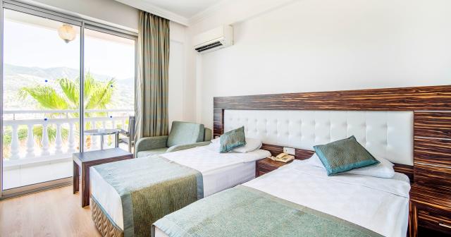Sunny-Hill-Alya-ROOM-02