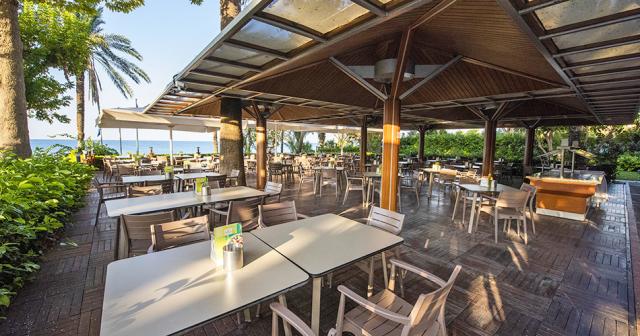 Side-Star-Elegance-BEACH-BAR-2022