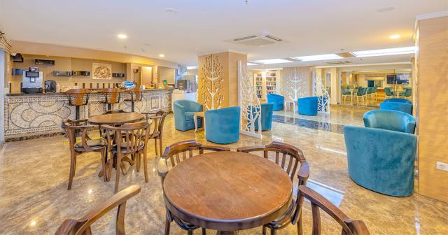 Sandy-Beach-2023-LOBBY-BAR