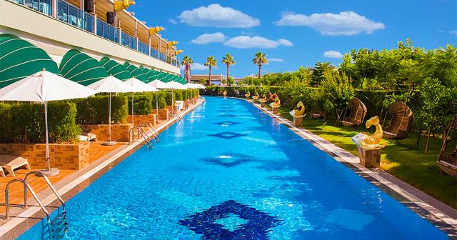 Delphin-Imperial-POOL-2022