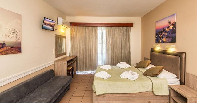 Jo-An-Beach-2023-ROOM