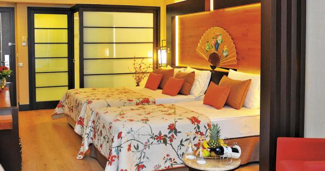 Limak-Lara-De-Luxe-Hotel-and-Resort-ROOM