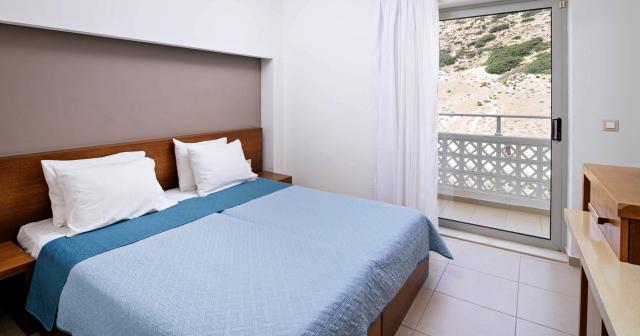Matala-Bay-ROOM-2025-01