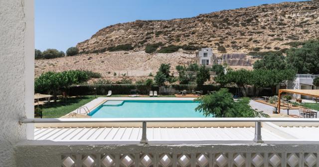Matala-Bay-BALCONY-VIEW-2025-02