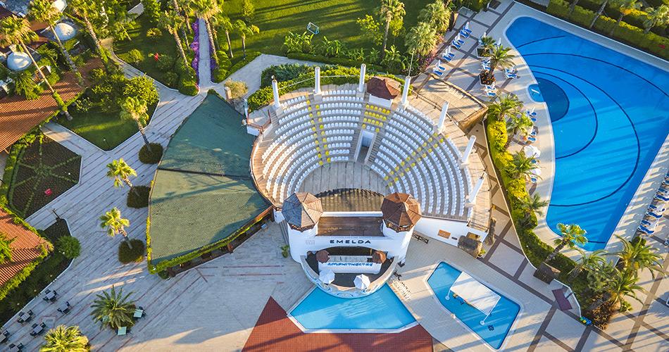Emelda-Sun-Club-AMPHITHEATRE-2022