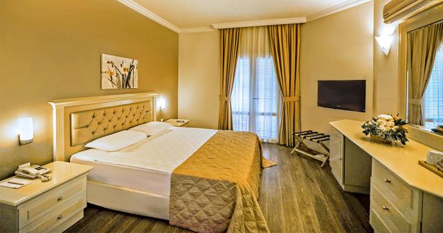 Emelda-Sun-Club-2023-ROOM-01