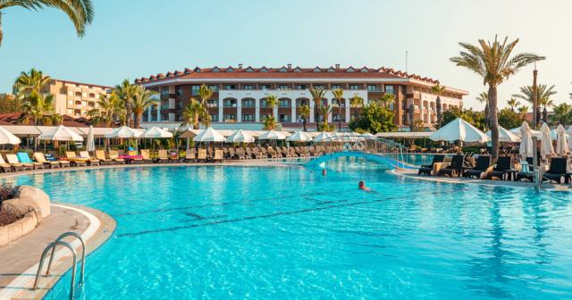 Club-Turan-Prince-World-POOL-VIEW-2022