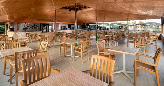 Caretta-Relax-Hotel-BEACH-BAR-2024