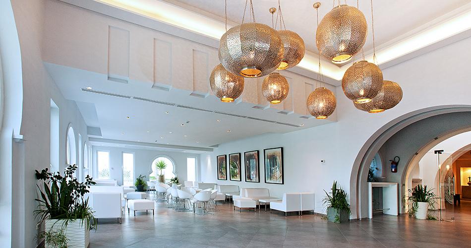 Seabel-Alhambra-Beach-Golf-and-Spa-LOBBY-BAR