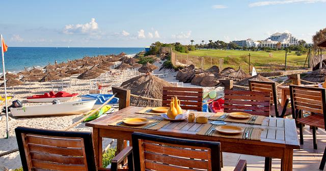 Seabel-Alhambra-Beach-Golf-and-Spa-BEACH-BAR