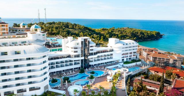 Laguna Beach Alya Resort