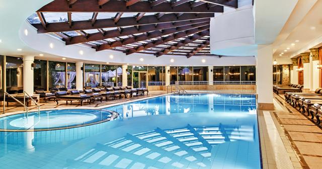 Delphin-Diva-INDOOR-POOL
