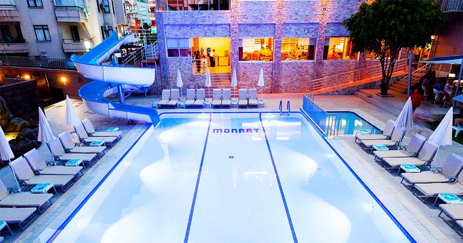 Monart-City-POOL-2023-01
