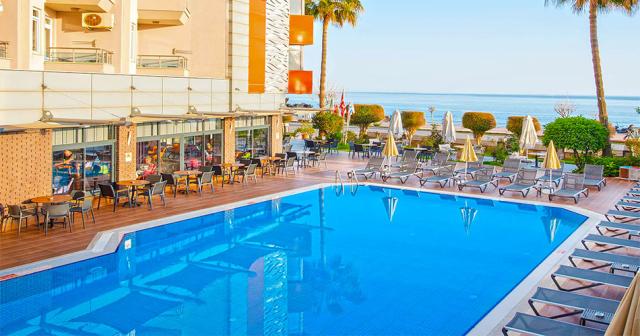 Monart-City-POOL-2023-02