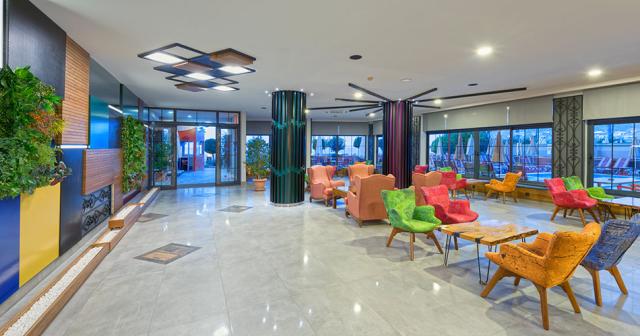 Monart-City-LOBBY-2022