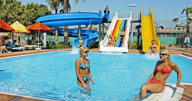 Insula-Resort-WATERSLIDE