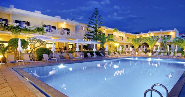 Solimar-Ruby-POOL