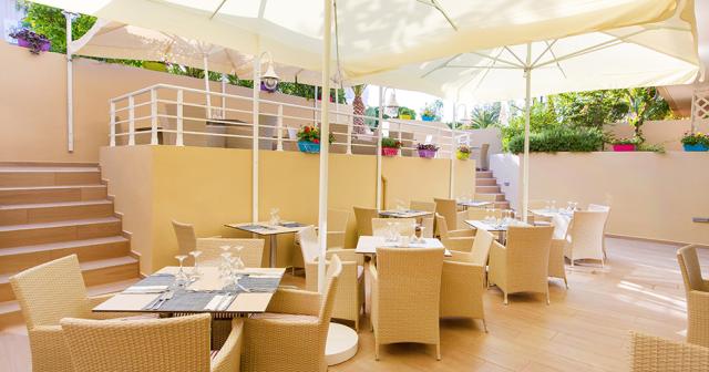 Solimar-Ruby-RESTAURANT-TERRACE