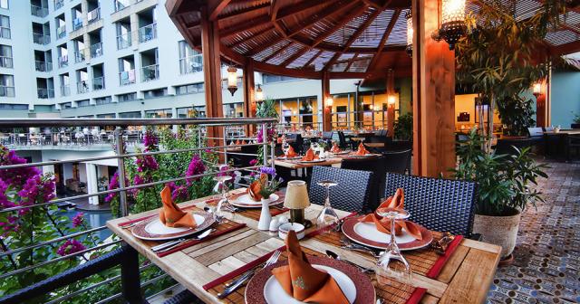 Limak-Atlantis-De-Luxe-Hotel-and-Resort-RESTAURANT-OUTODOOR-202