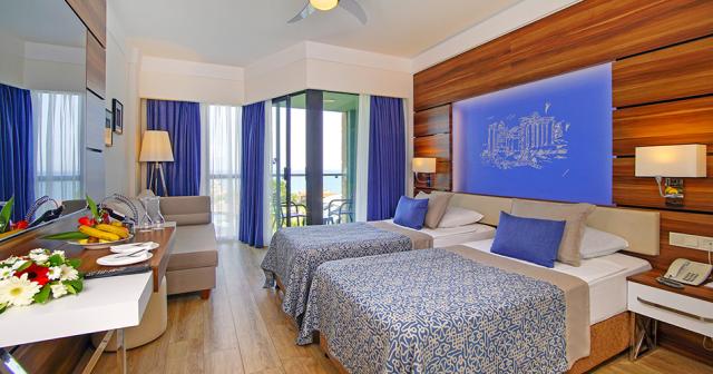 Limak-Atlantis-De-Luxe-Hotel-and-Resort-STANDARD-ROOM-2020