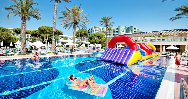 Limak-Atlantis-De-Luxe-Hotel-and-Resort-POOL-2019