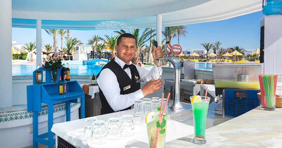 Holiday-Beach-Djerba-and-Aquapark-POOL-BAR-2019