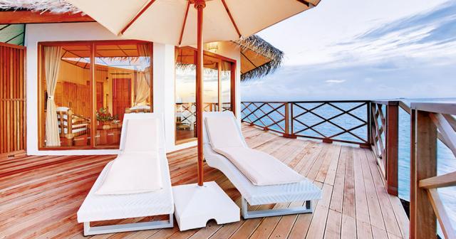 Angaga-Island-Resort-and-Spa-SUPERIOR-WATER-BUNGALOW5