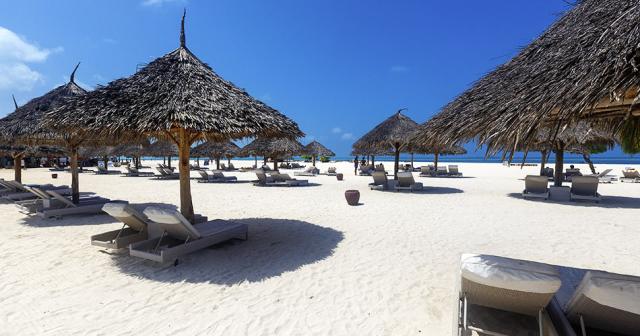 Gold-Zanzibar-Beach-House-a-Spa-BEACH-2021