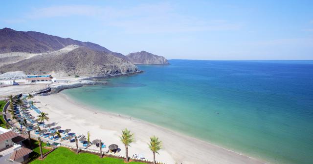 Oceanic-Khorfakkan-Resort-2025-BEACH-03