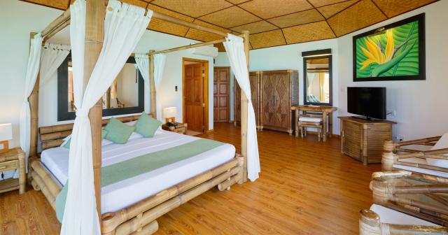 Safari-Island-Resort-2025-WATER-BUNGALOW-ROOM-02