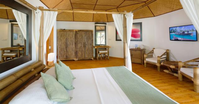 Safari-Island-Resort-2025-BEACH-BUNGALOW-ROOM-02
