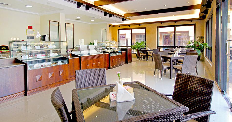 Lou-Lou-a-Beach-Resort-RESTAURANT