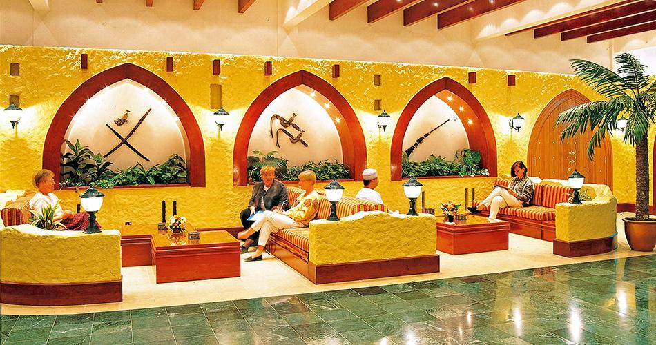 Lou-Lou-a-Beach-Resort-LOBBY