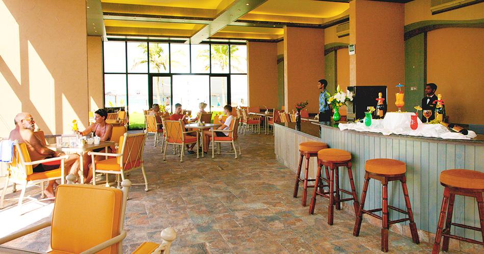 Lou-Lou-a-Beach-Resort-POOL-RESTAURANT