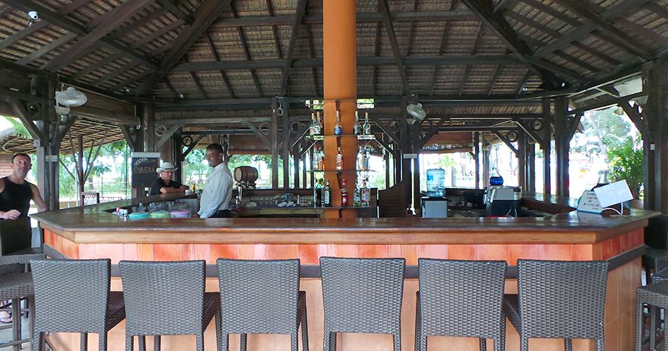 Tarisa-Resort-and-Spa-BAR