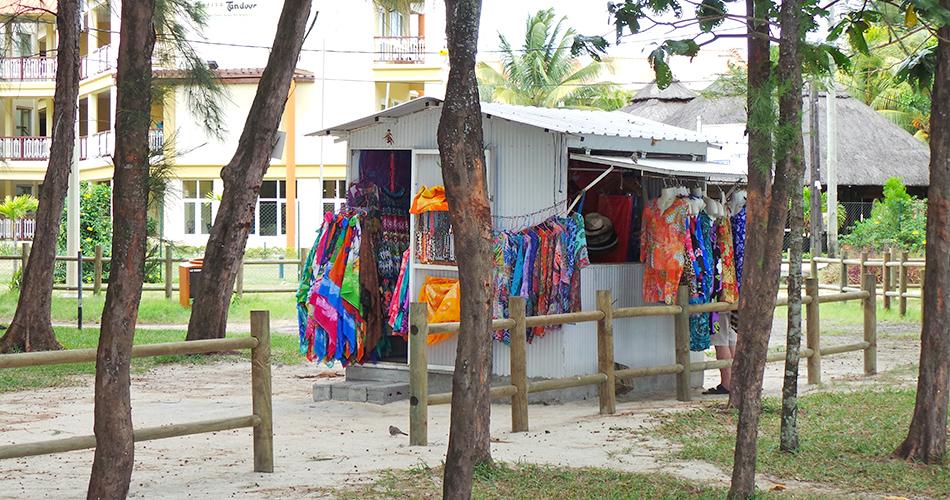 Tarisa-Resort-and-Spa-SHOP
