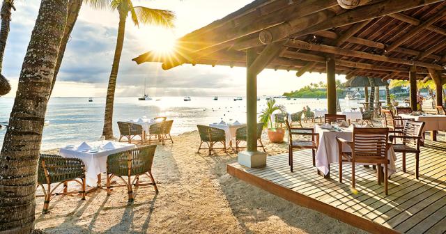 The-Ravenala-Attitude-RESTAURANT-3