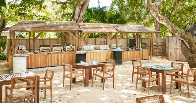 The-Ravenala-Attitude-RESTAURANT-6