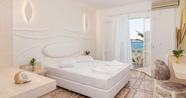 Kokkari-Beach-2023-ROOM-01