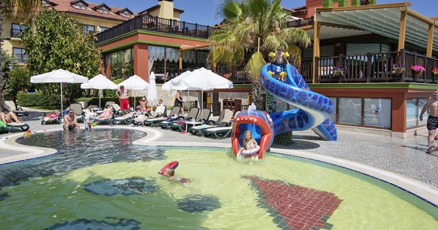 Alba-Resort-KIDS-POOL