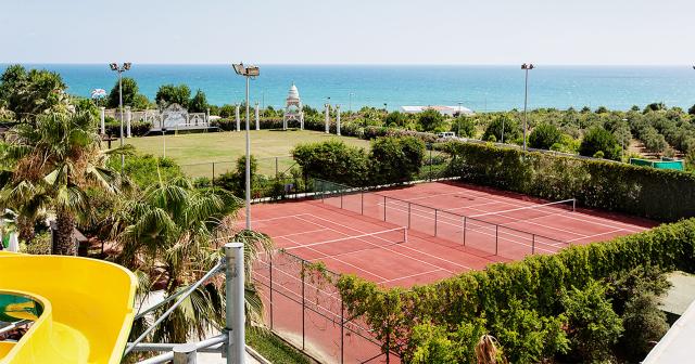 Alba-Resort-Hotel-TENNIS