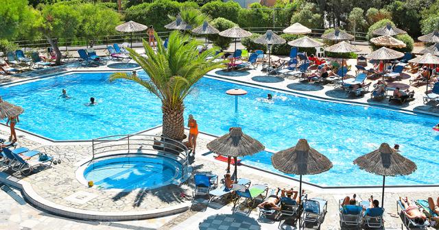 Semiramis-Village-POOL