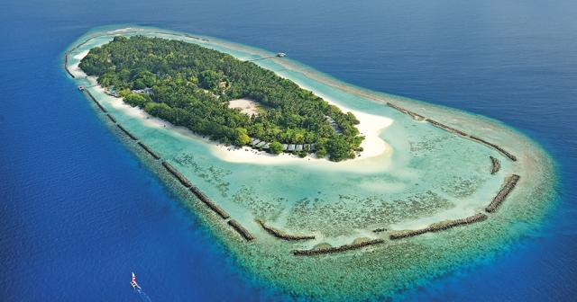 Royal-Island-Resort-and-Spa-RESORT-FROM-HELLICOPTER