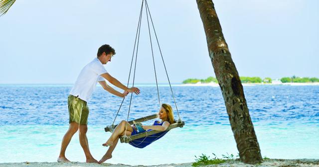 Royal-Island-Resort-and-Spa-BEACH-AKTIVITY