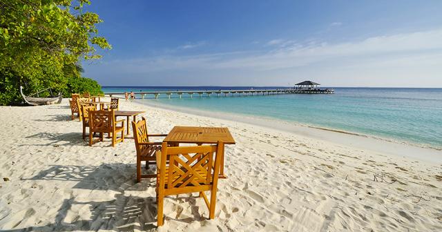 Royal-Island-Resort-and-Spa-BEACH2