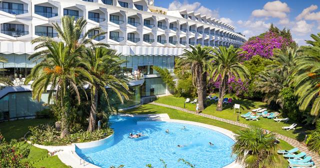 Sentido-Phenicia-OUTDOOR-POOL-2